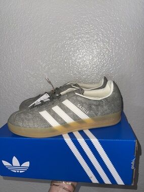 adidas Gazelle Sneakers in Gray with White Stripes